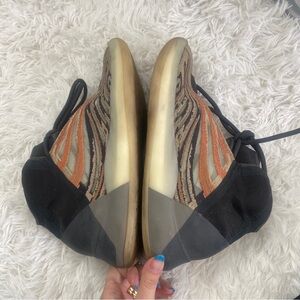 Size 7 - adidas Yeezy Quantum Flash Orange